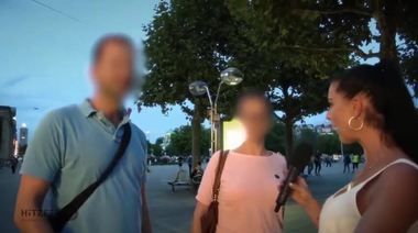 Случайные порно актеры: немецкая пара с улицы ебется стоя и на весу
